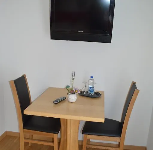 غريمسيل فندق